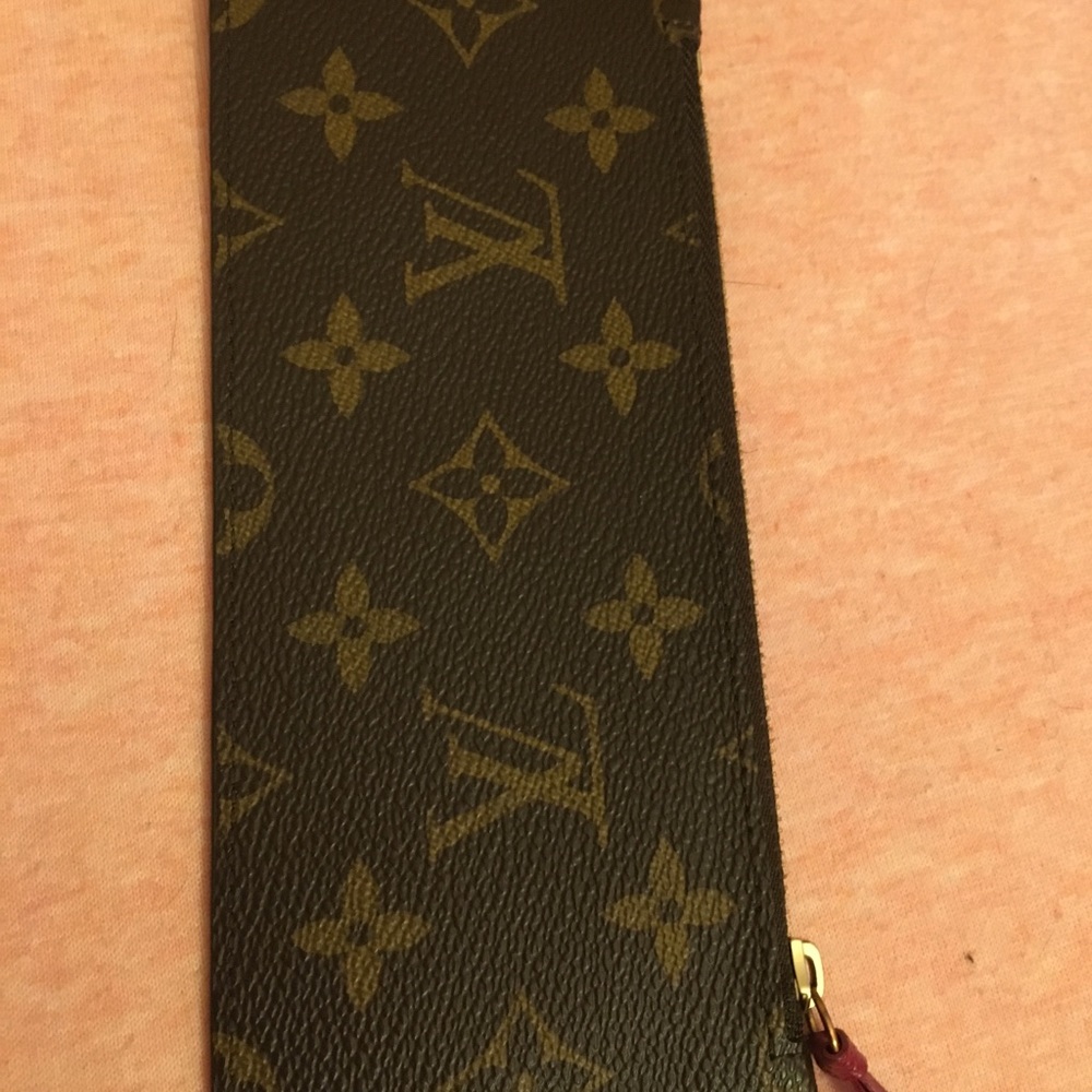 Wallet - Picture 3 of 8